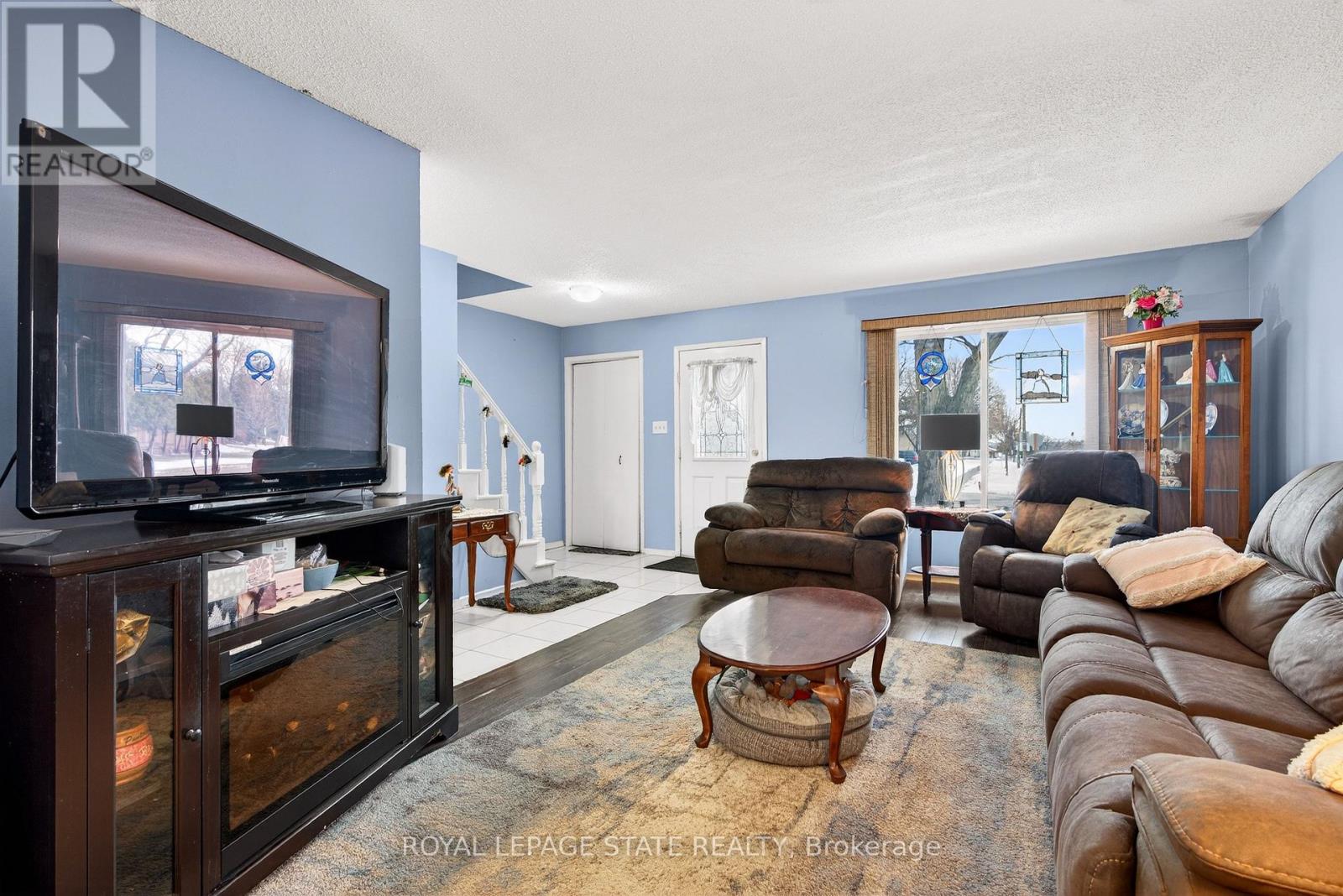 106 Wendover Drive, Hamilton (Fessenden), Ontario  L9C 5X5 - Photo 12 - X12888480