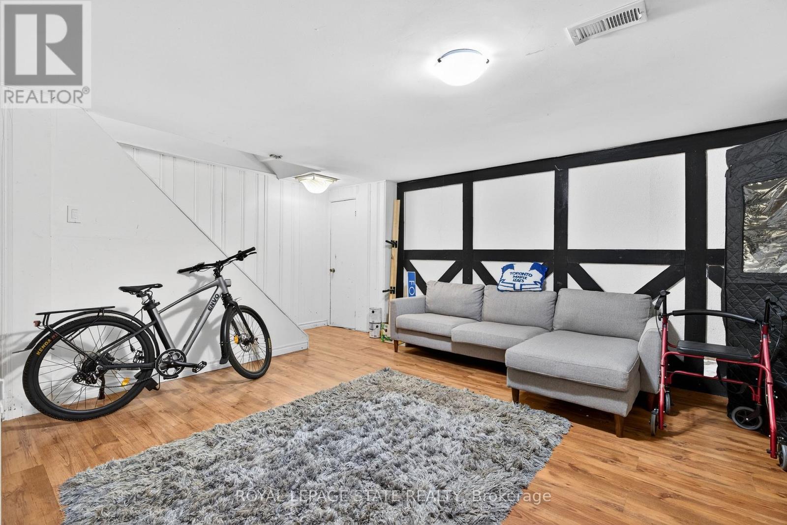 106 Wendover Drive, Hamilton (Fessenden), Ontario  L9C 5X5 - Photo 30 - X12888480