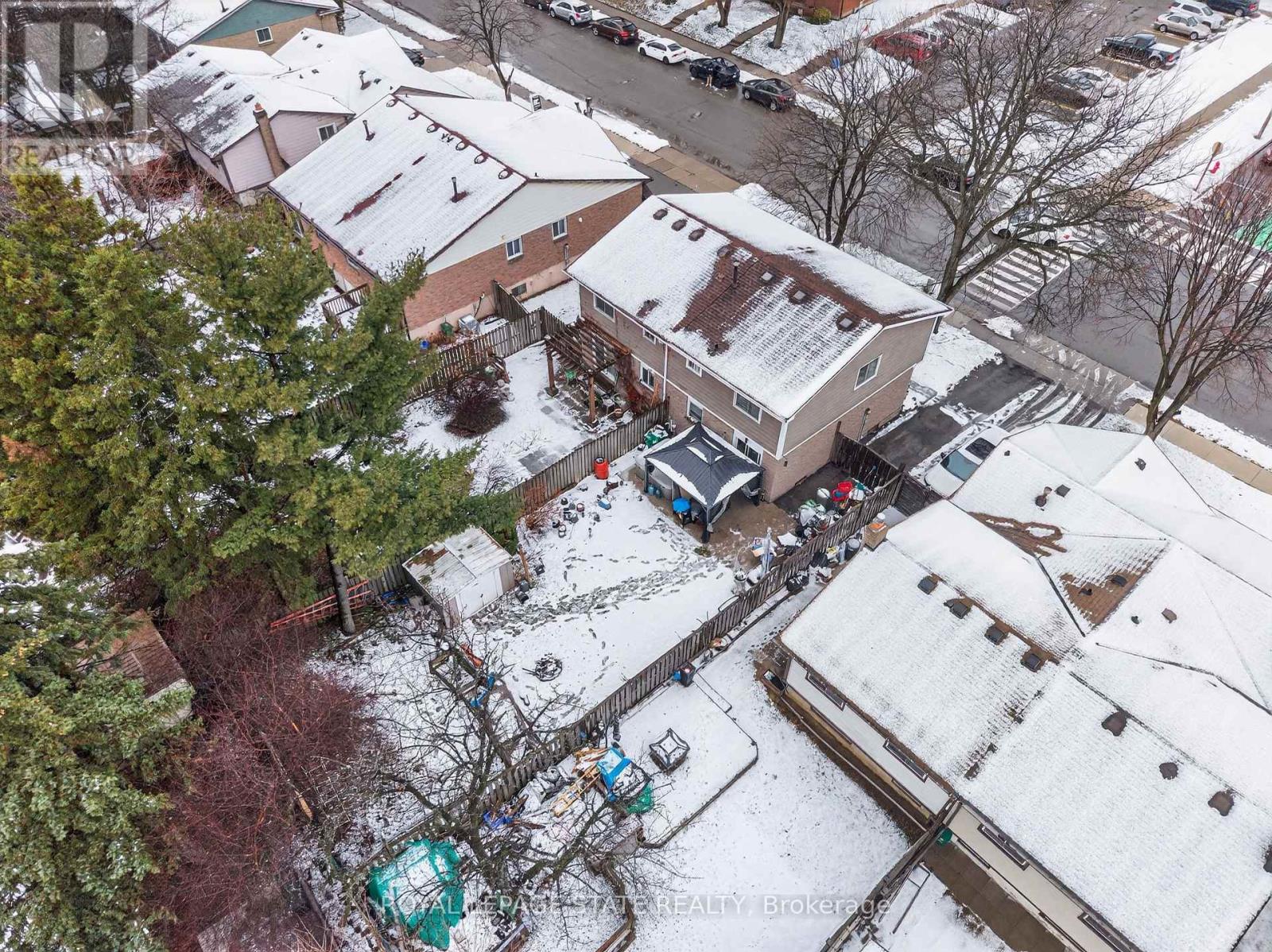 106 Wendover Drive, Hamilton (Fessenden), Ontario  L9C 5X5 - Photo 37 - X12888480