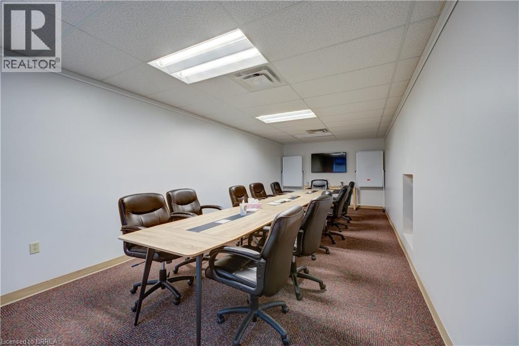 125 Morrell Street, Brantford, Ontario  N3T 4J9 - Photo 5 - 40807315