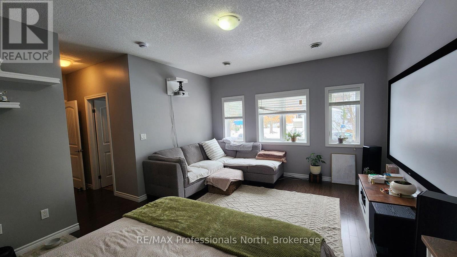 5 Greaves Avenue, Huntsville, Ontario  P1H 1V2 - Photo 18 - X12789758