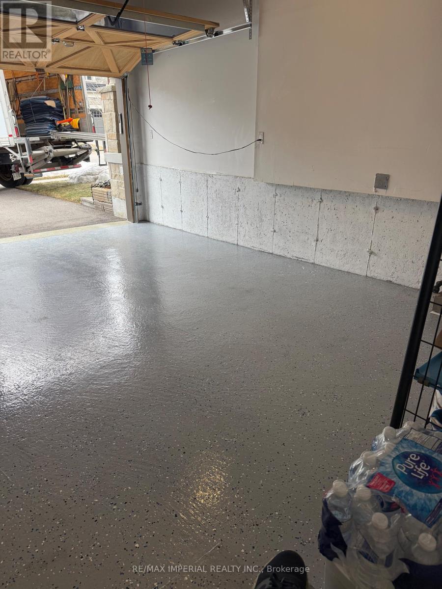 211 Touch Gold Crescent, Aurora, Ontario  L4G 3X4 - Photo 49 - N12883012