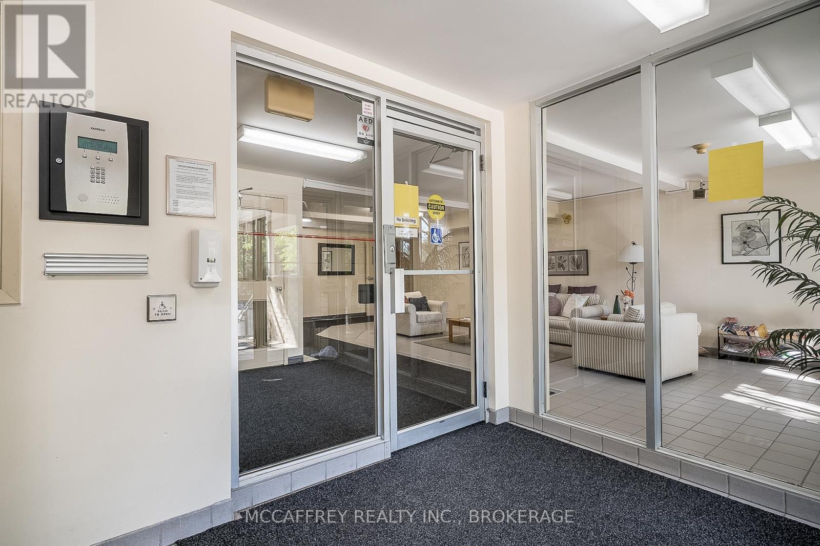 103 - 310 Kingsdale Avenue, Kingston (East Gardiners Rd), Ontario  K7M 8S1 - Photo 4 - X12888668