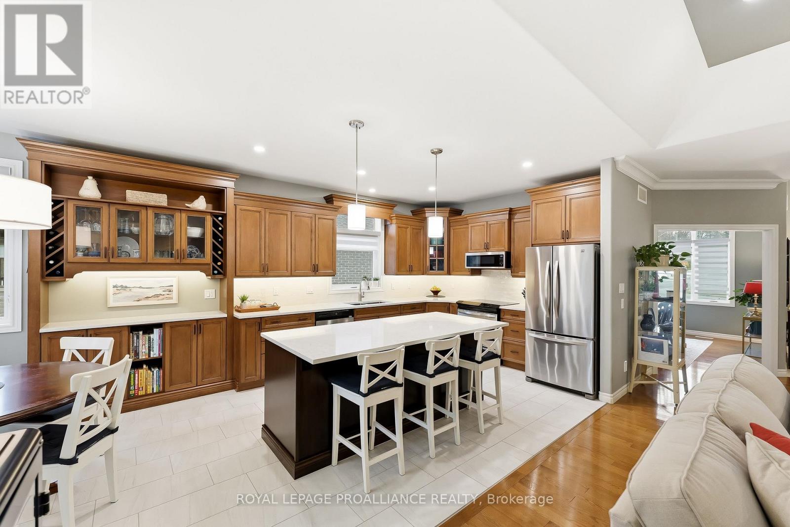 23 Lakewood Crescent, Quinte West (Murray Ward), Ontario  K8V 5P4 - Photo 10 - X12888600