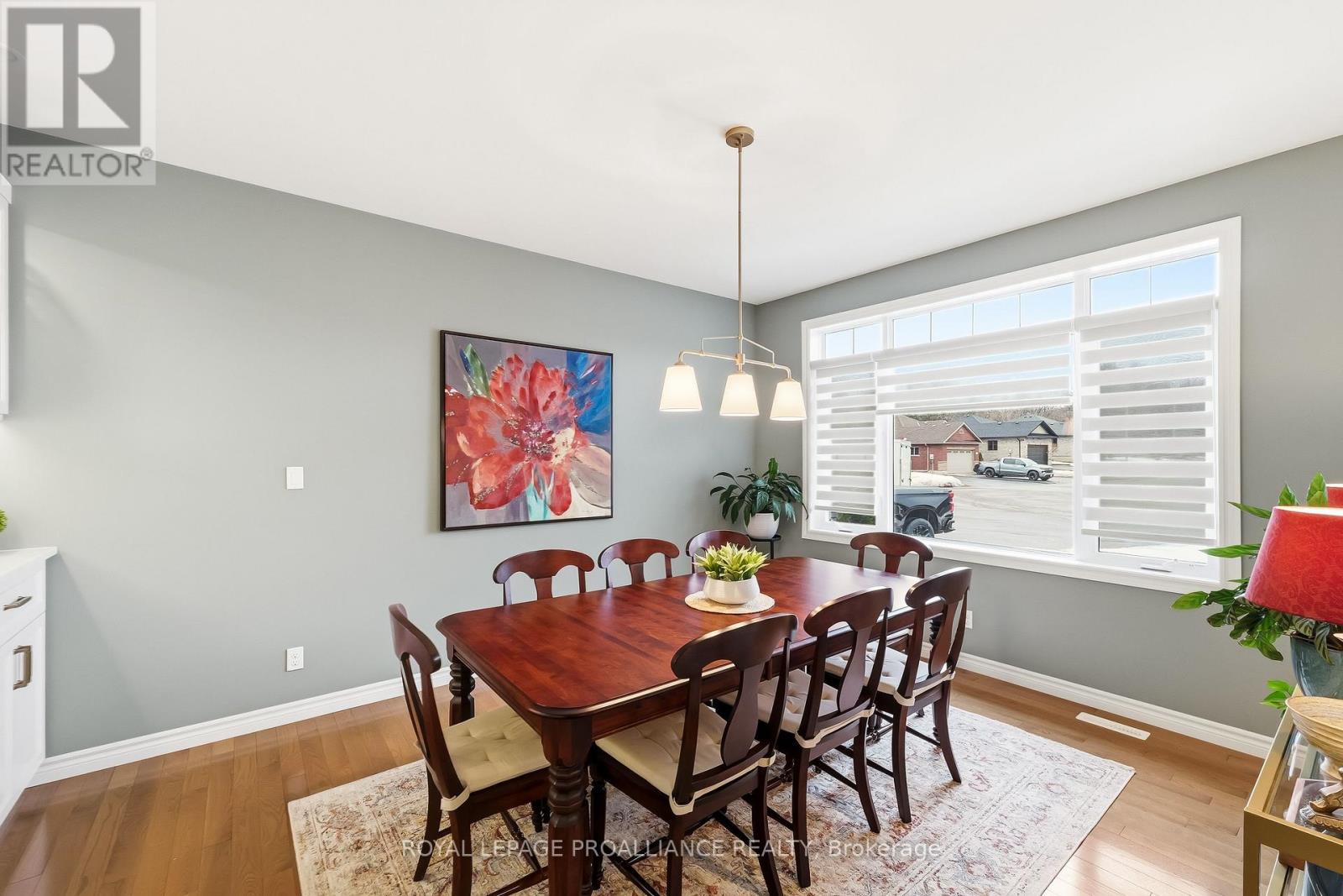 23 Lakewood Crescent, Quinte West (Murray Ward), Ontario  K8V 5P4 - Photo 16 - X12888600