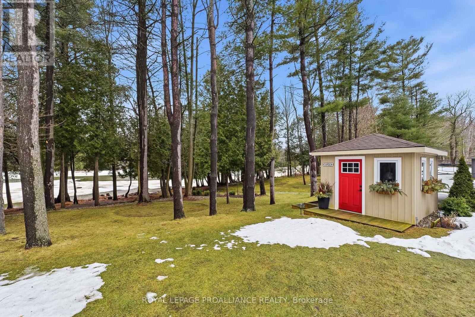 23 Lakewood Crescent, Quinte West (Murray Ward), Ontario  K8V 5P4 - Photo 37 - X12888600