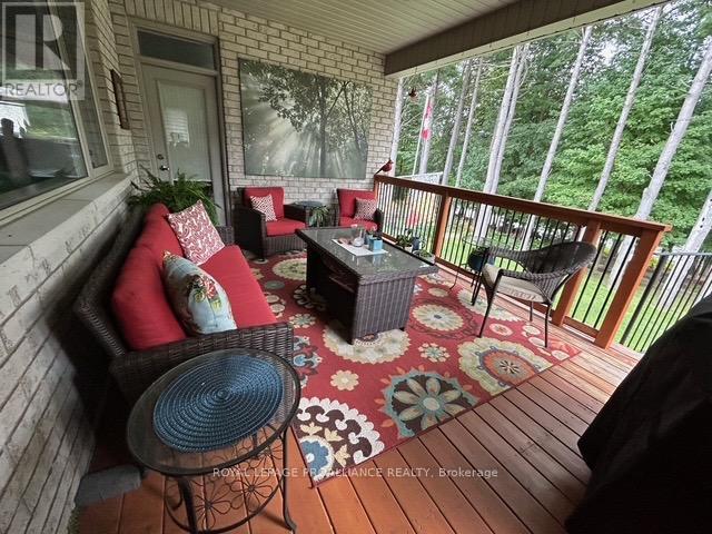 23 Lakewood Crescent, Quinte West (Murray Ward), Ontario  K8V 5P4 - Photo 49 - X12888600