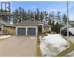23 LAKEWOOD CRESCENT, Quinte West, Ontario