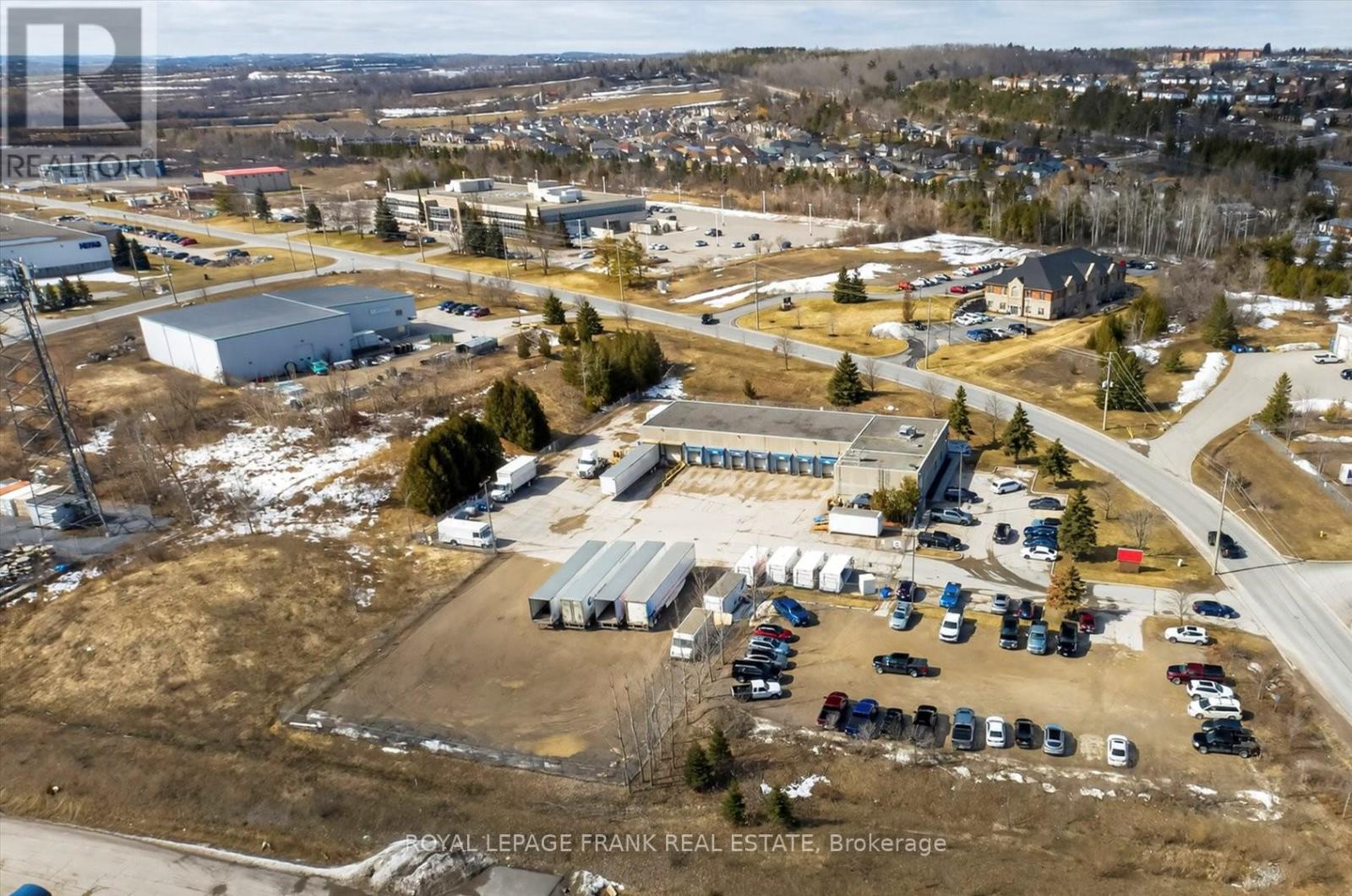 133 Jameson Drive, Peterborough (Otonabee Ward 1), Ontario  K9J 6X6 - Photo 9 - X12888624