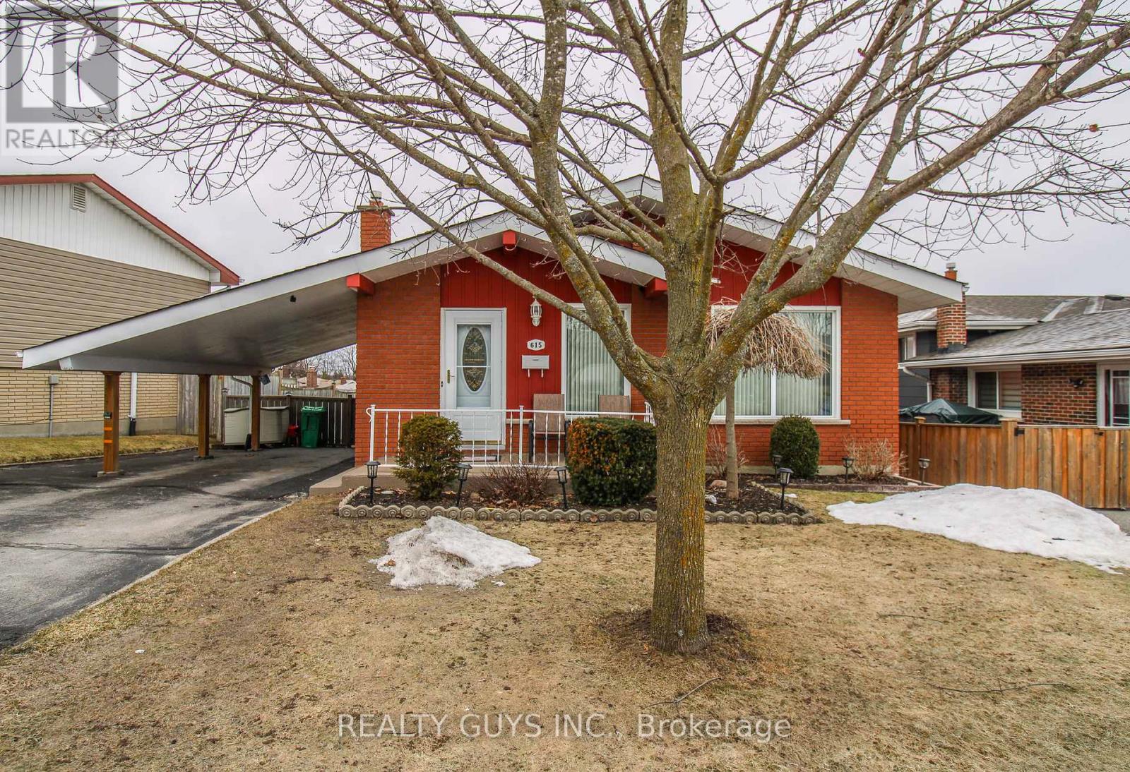 615 Saugeen Crescent, Peterborough, Ontario  K9J 1J9 - Photo 2 - X12888696