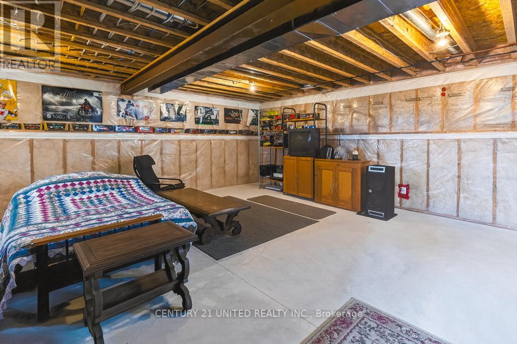 8168 Hwy 7, Kawartha Lakes, Ontario  K9J 6X4 - Photo 14 - X12888706