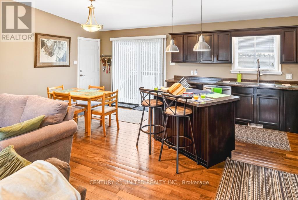 8168 Hwy 7, Kawartha Lakes, Ontario  K9J 6X4 - Photo 3 - X12888706