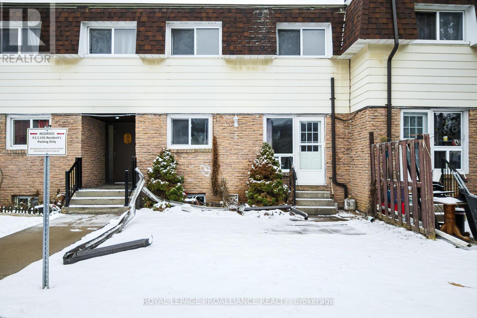 19 - 22 Pitt Street, Prince Edward County (Picton Ward), Ontario  K0K 2T0 - Photo 1 - X12888718