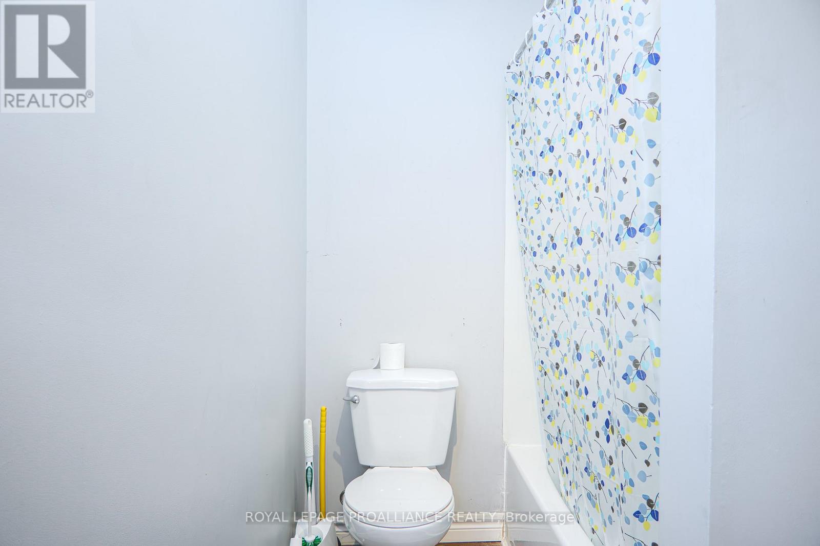 19 - 22 Pitt Street, Prince Edward County (Picton Ward), Ontario  K0K 2T0 - Photo 27 - X12888718