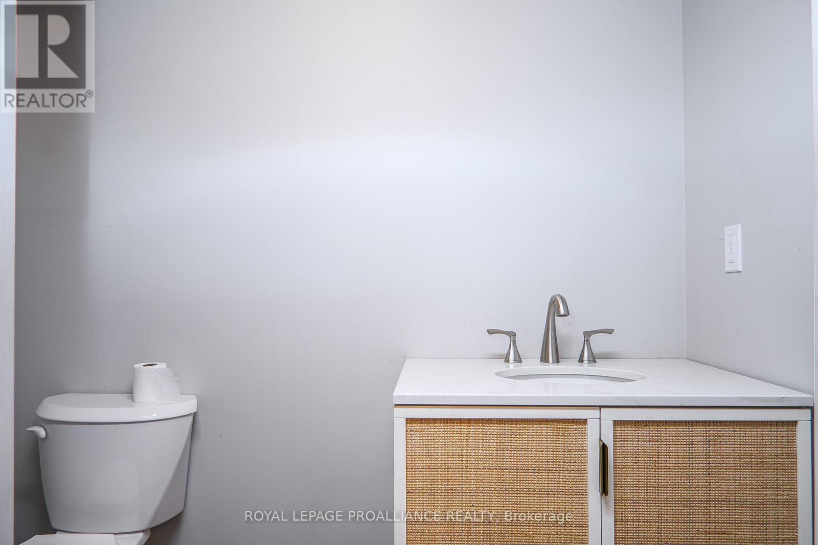 19 - 22 Pitt Street, Prince Edward County (Picton Ward), Ontario  K0K 2T0 - Photo 28 - X12888718