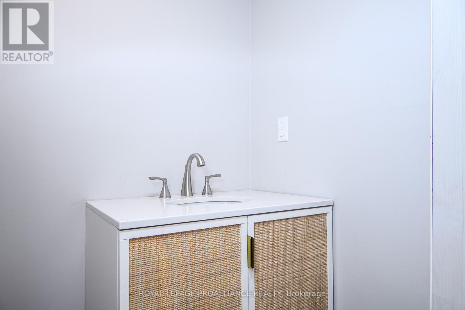 19 - 22 Pitt Street, Prince Edward County (Picton Ward), Ontario  K0K 2T0 - Photo 29 - X12888718