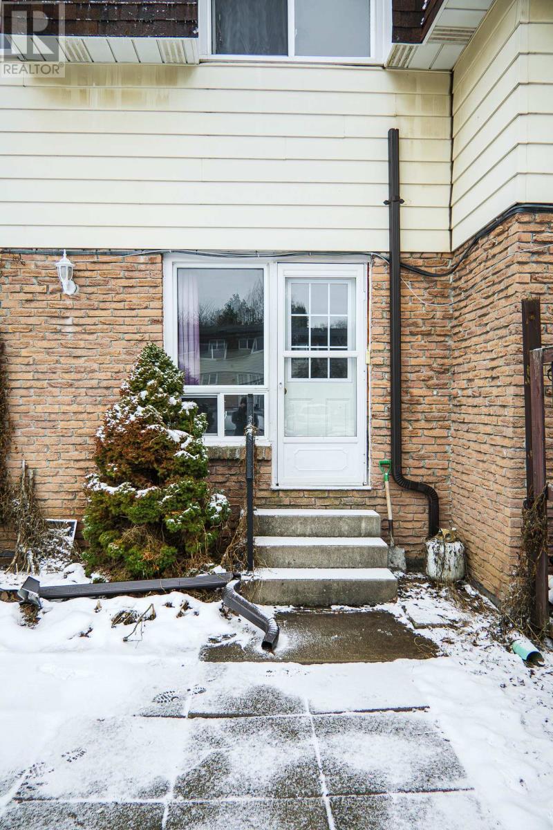 19 - 22 Pitt Street, Prince Edward County (Picton Ward), Ontario  K0K 2T0 - Photo 4 - X12888718
