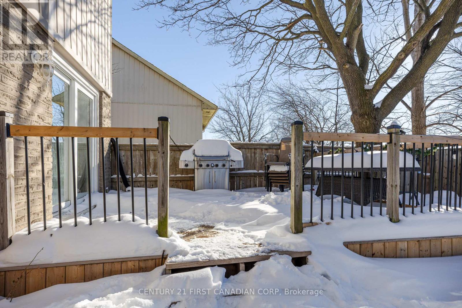 517 Ferndale Court, London South (South Q), Ontario  N6C 5C2 - Photo 11 - X12888576