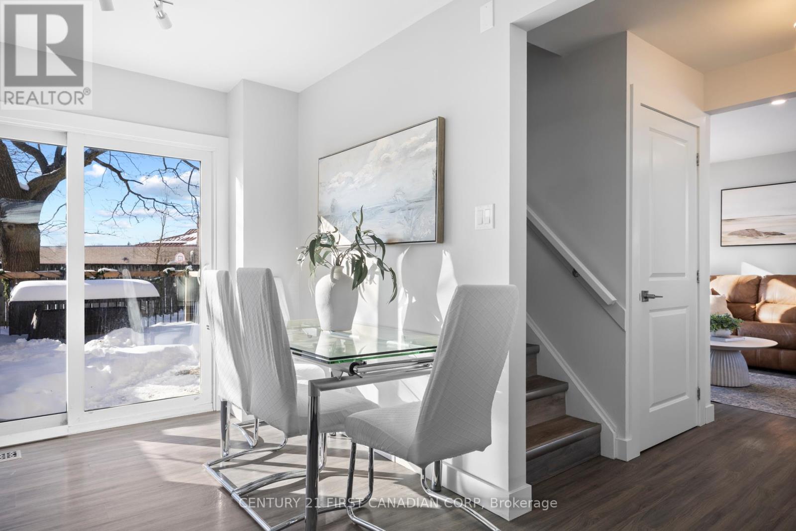 517 Ferndale Court, London South (South Q), Ontario  N6C 5C2 - Photo 17 - X12888576