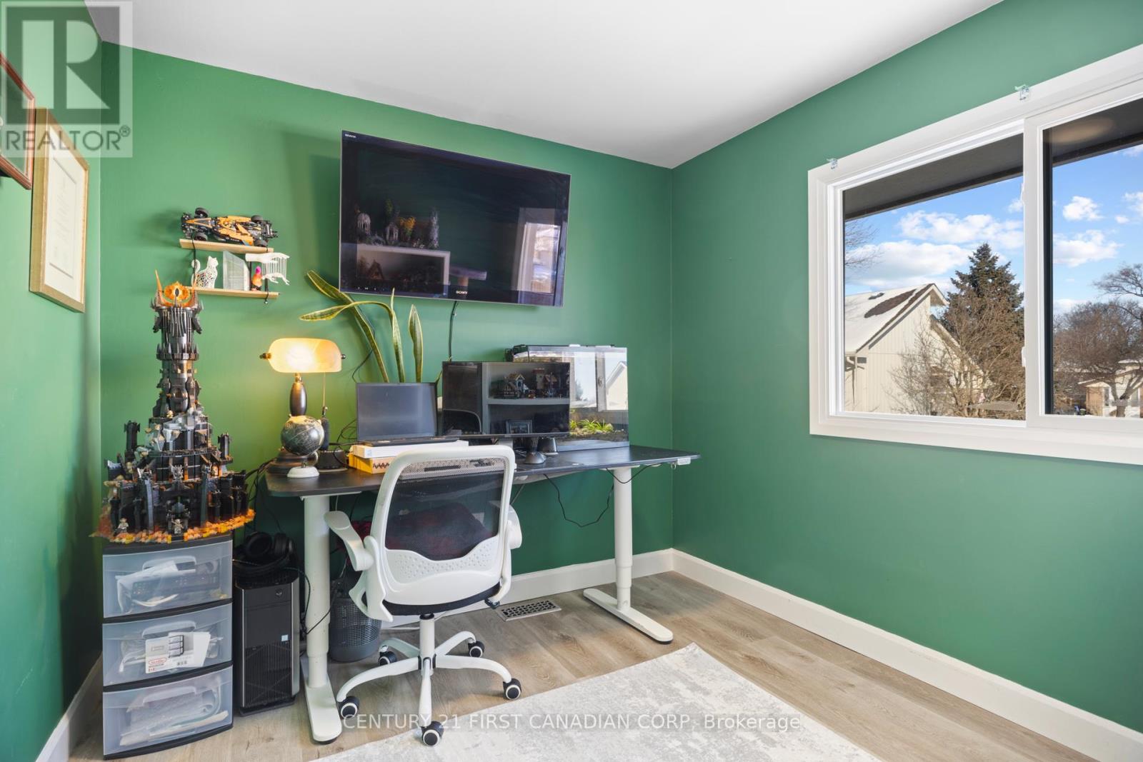 517 Ferndale Court, London South (South Q), Ontario  N6C 5C2 - Photo 26 - X12888576