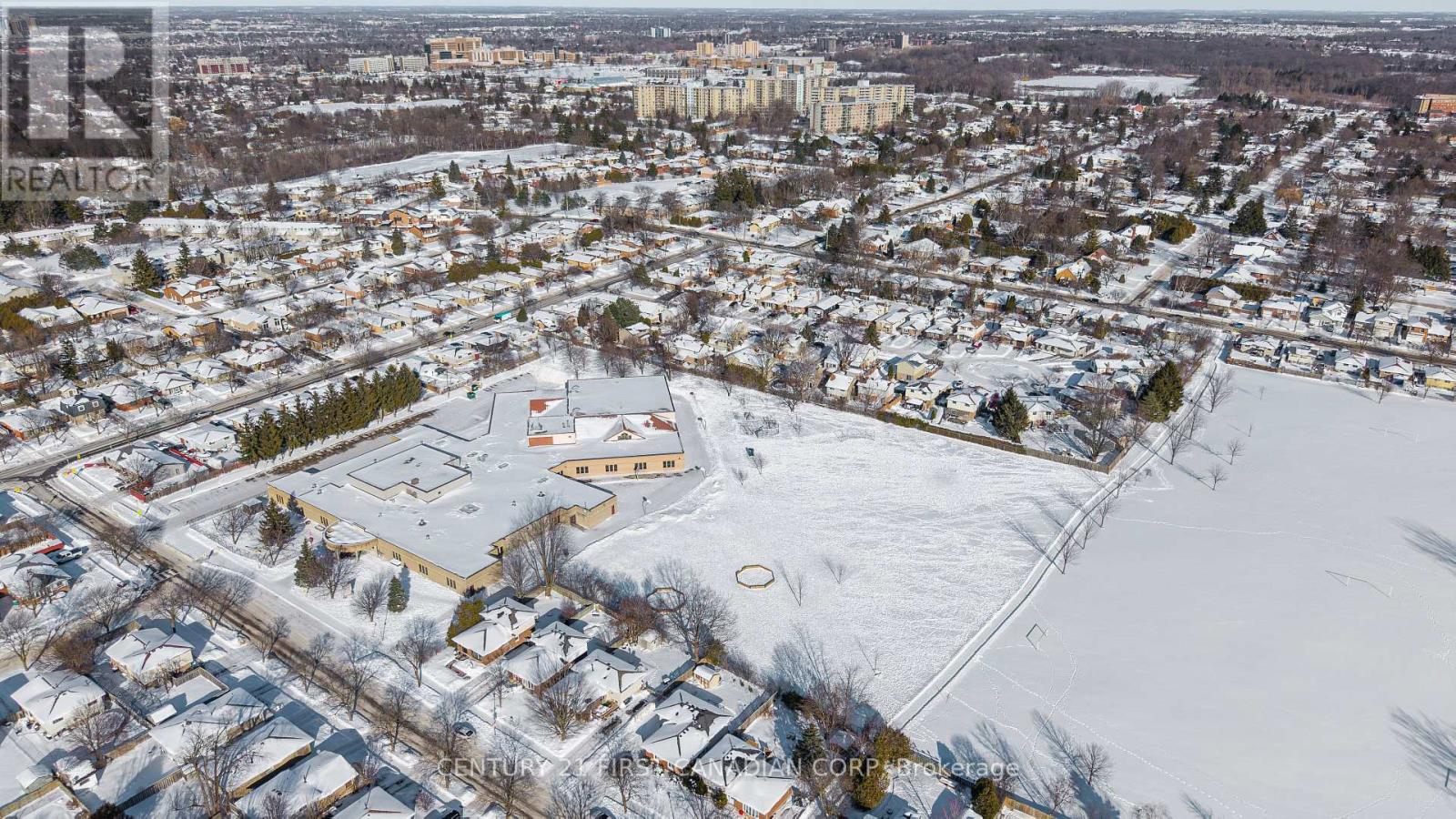 517 Ferndale Court, London South (South Q), Ontario  N6C 5C2 - Photo 5 - X12888576