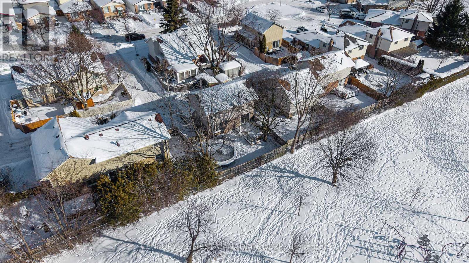 517 Ferndale Court, London South (South Q), Ontario  N6C 5C2 - Photo 6 - X12888576