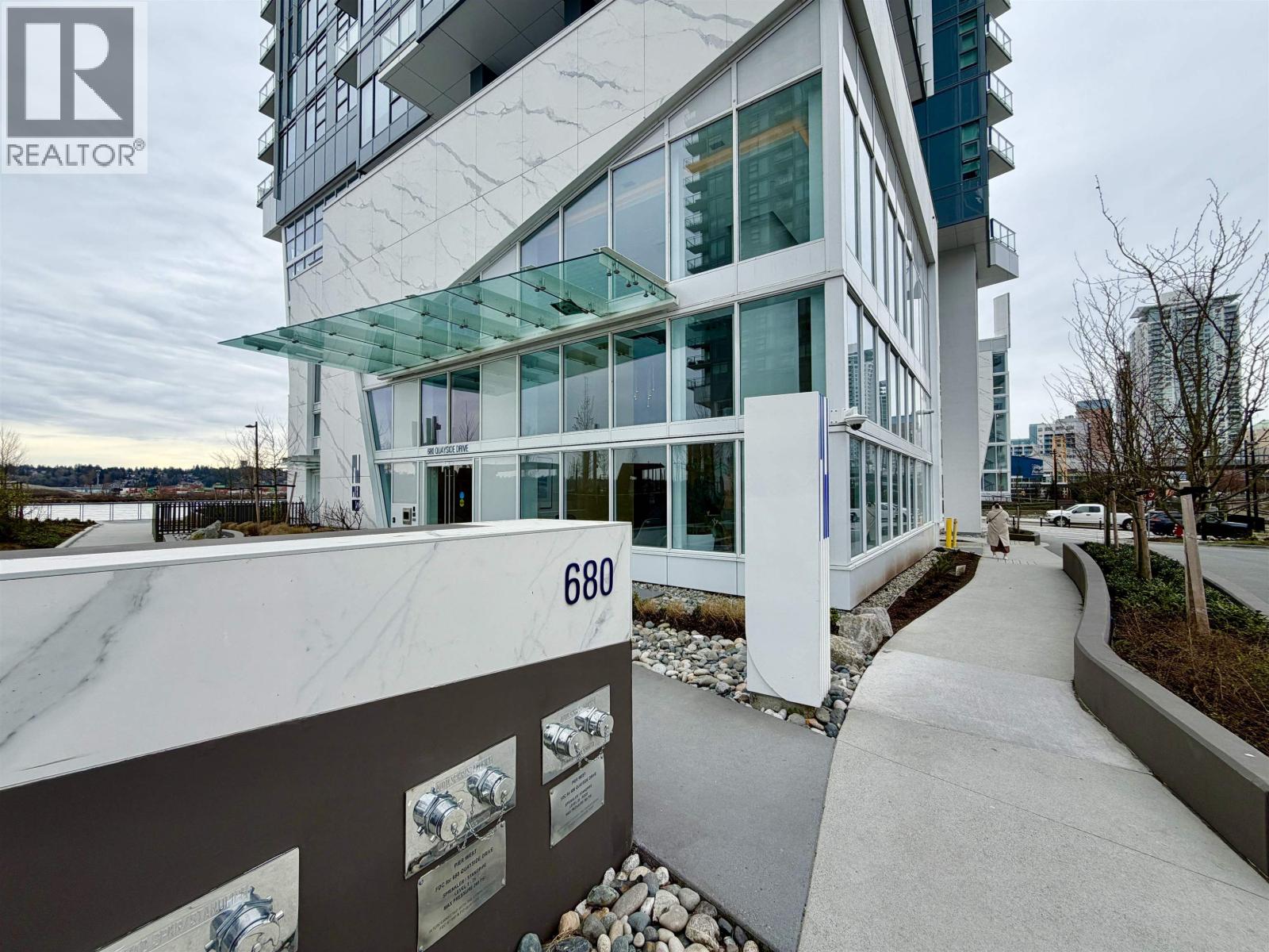 680 Quayside Drive, New Westminster, British Columbia  V3M 0P2 - Photo 14 - R3094438