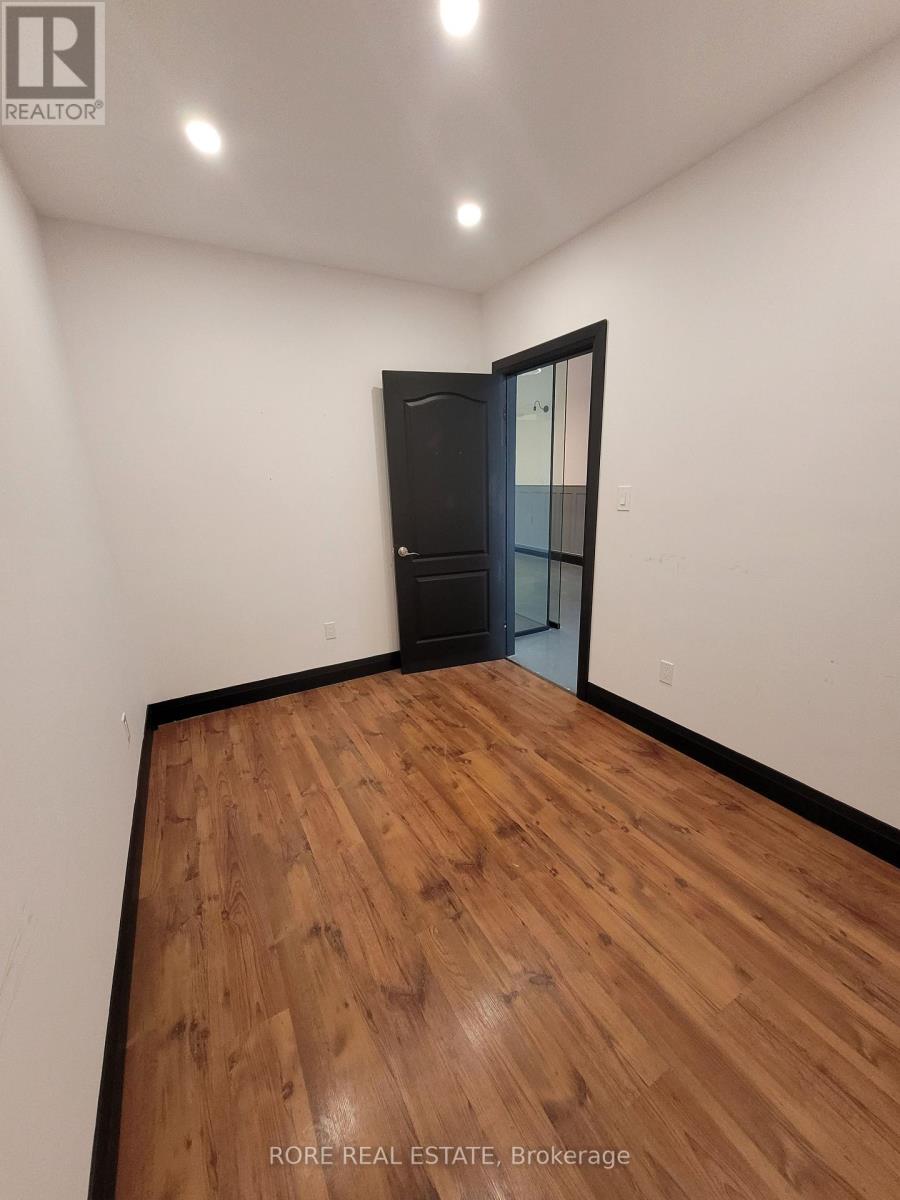 8251 Dock Street, Niagara Falls (Chippawa), Ontario  L2G 7G7 - Photo 7 - X12774984