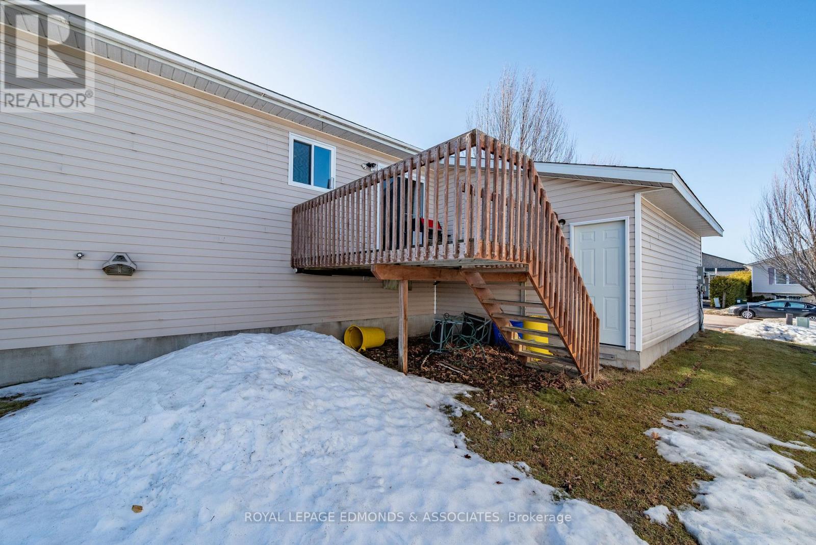 130 Cockburn Crescent, Pembroke, Ontario  K8A 8L9 - Photo 30 - X12888742