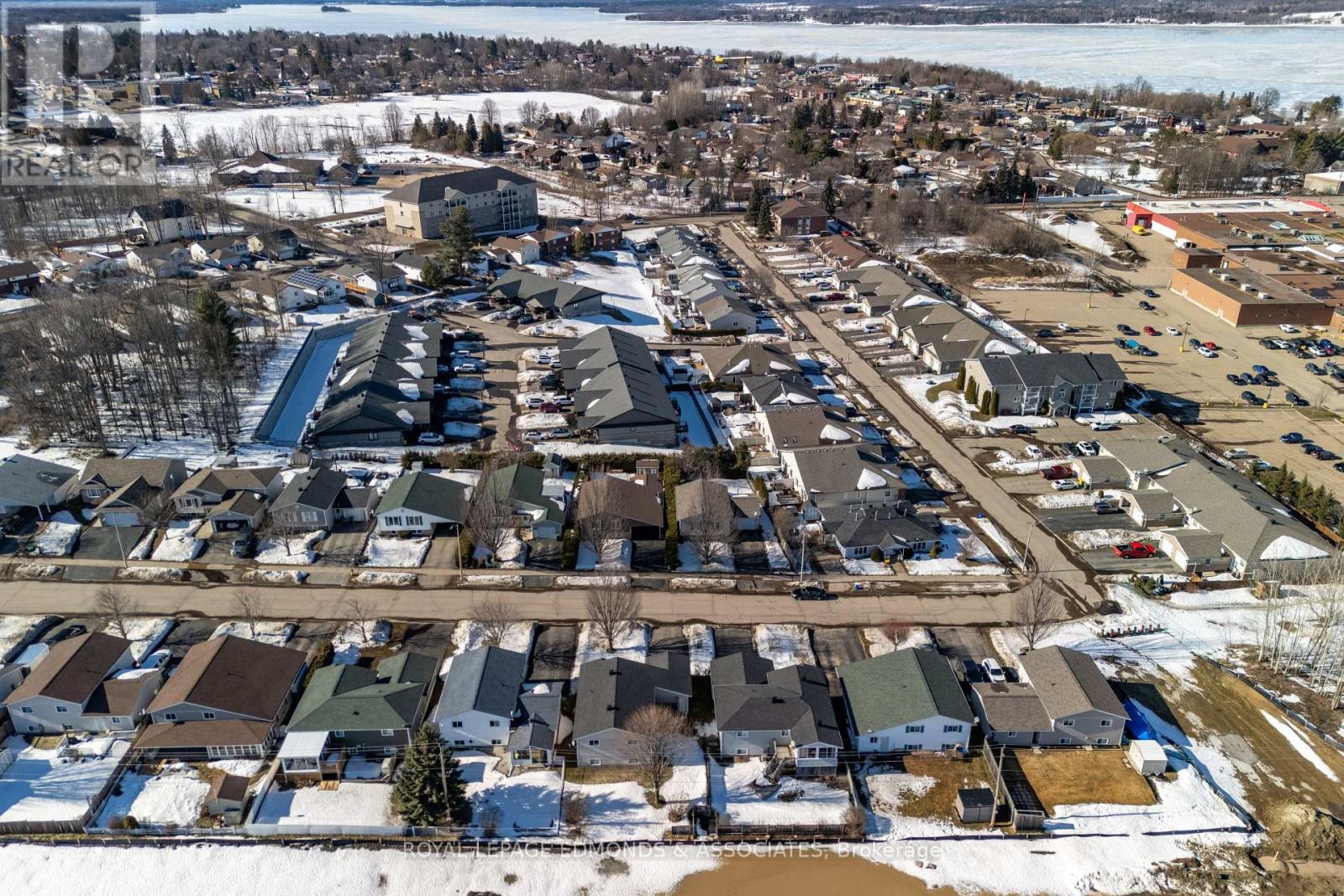 130 Cockburn Crescent, Pembroke, Ontario  K8A 8L9 - Photo 46 - X12888742