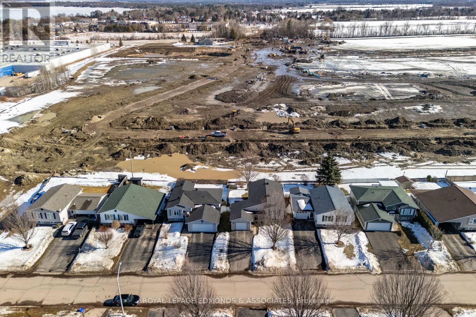 130 Cockburn Crescent, Pembroke, Ontario  K8A 8L9 - Photo 49 - X12888742