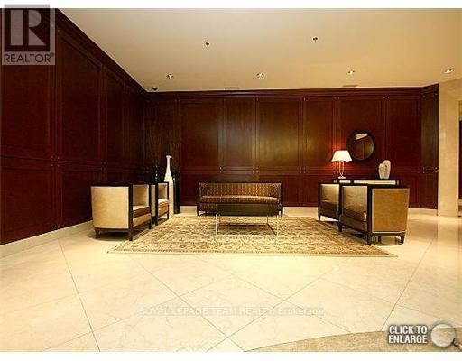 704a - 234 Rideau Street, Ottawa, Ontario  K1N 0A9 - Photo 2 - X12888566