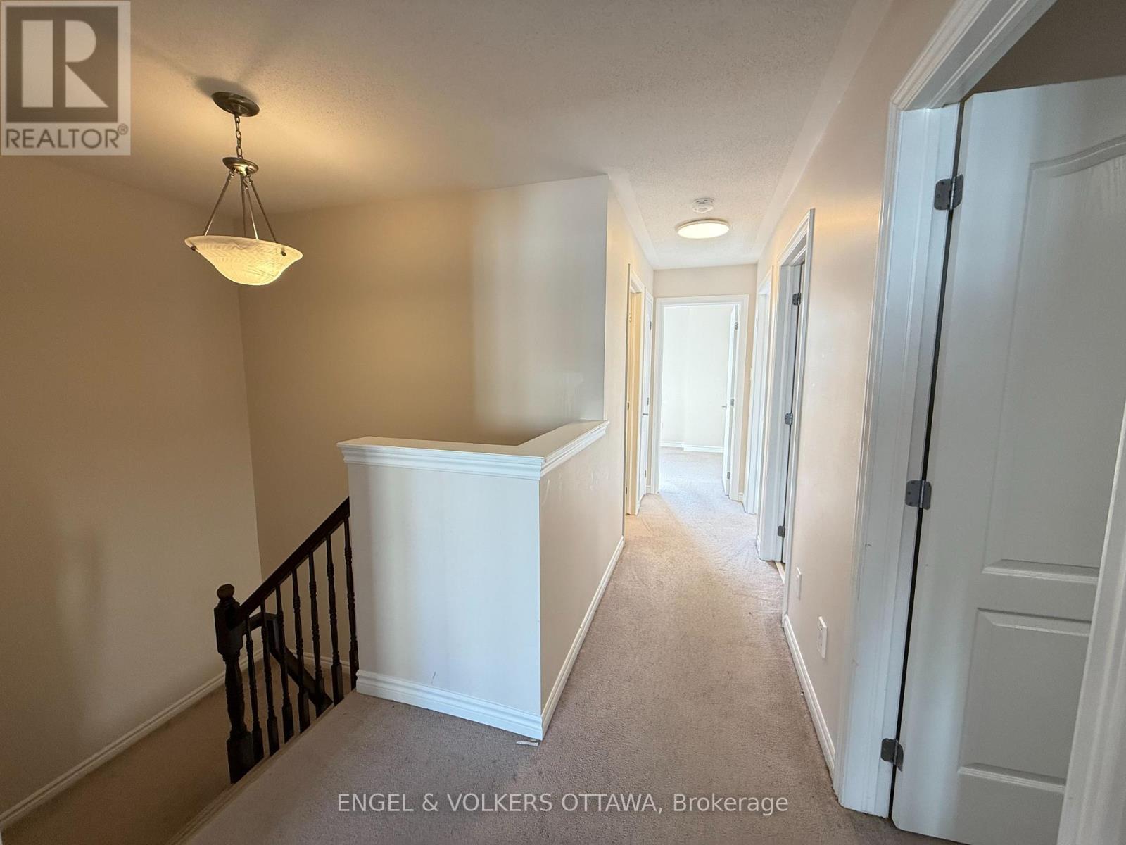 611 Silver Spruce Way, Ottawa, Ontario  K2M 0L2 - Photo 14 - X12888598