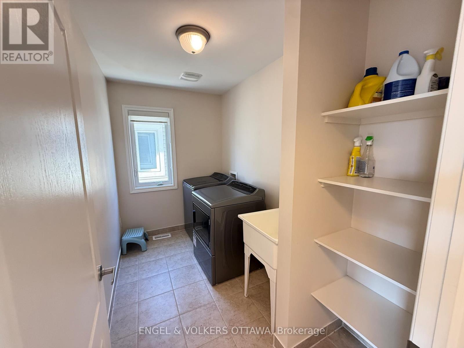 611 Silver Spruce Way, Ottawa, Ontario  K2M 0L2 - Photo 20 - X12888598