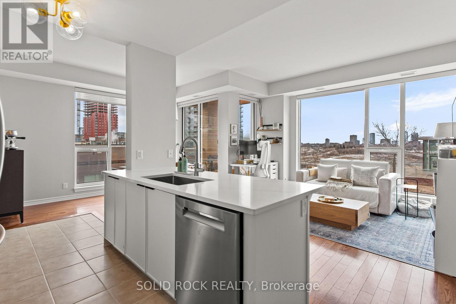 805 - 250 Lett Street, Ottawa, Ontario  K1R 0A8 - Photo 11 - X12888618