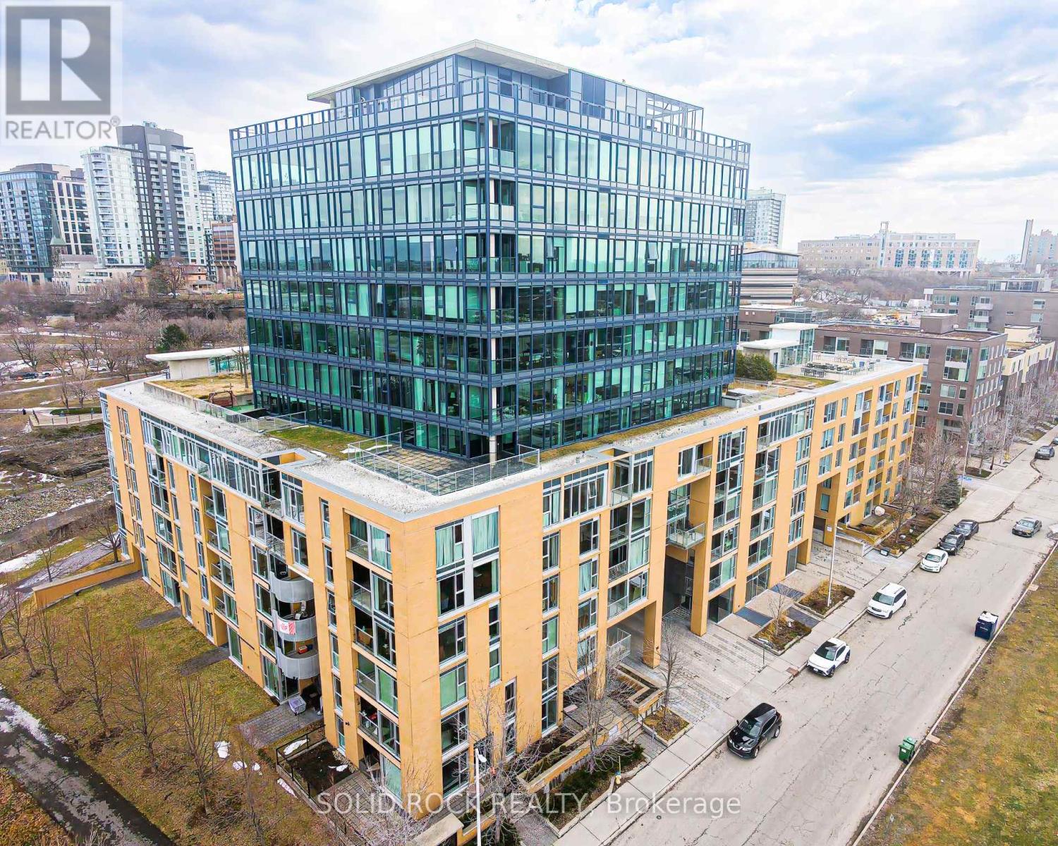 805 - 250 Lett Street, Ottawa, Ontario  K1R 0A8 - Photo 2 - X12888618