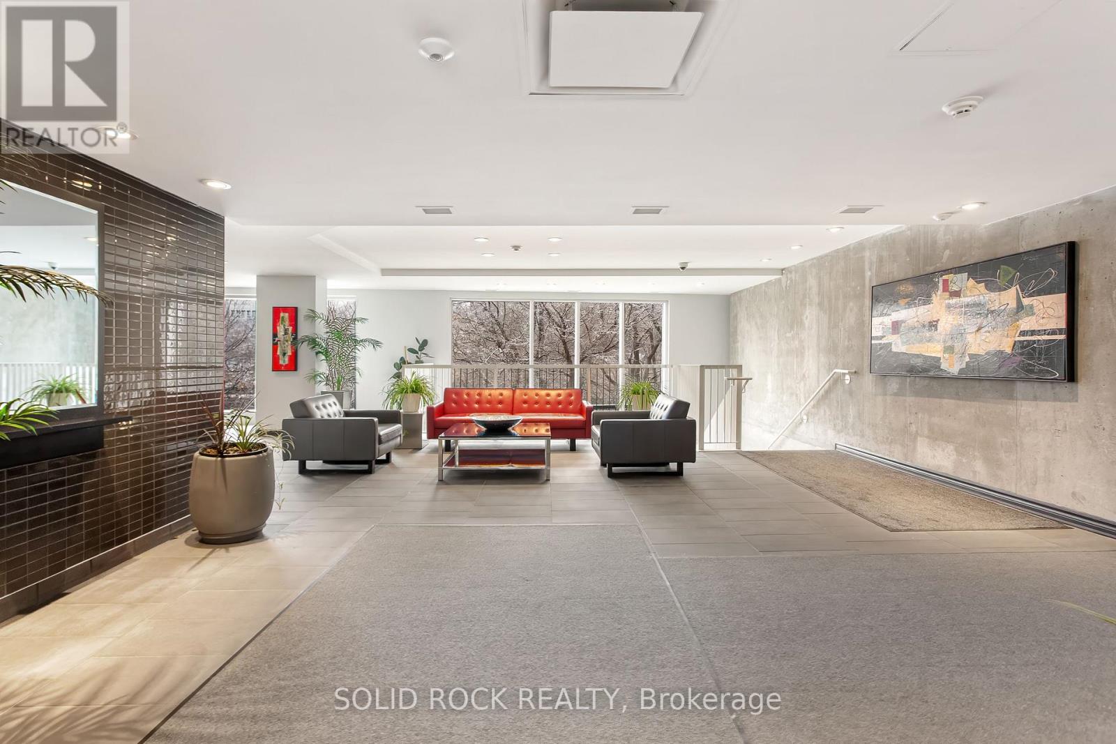 805 - 250 Lett Street, Ottawa, Ontario  K1R 0A8 - Photo 4 - X12888618