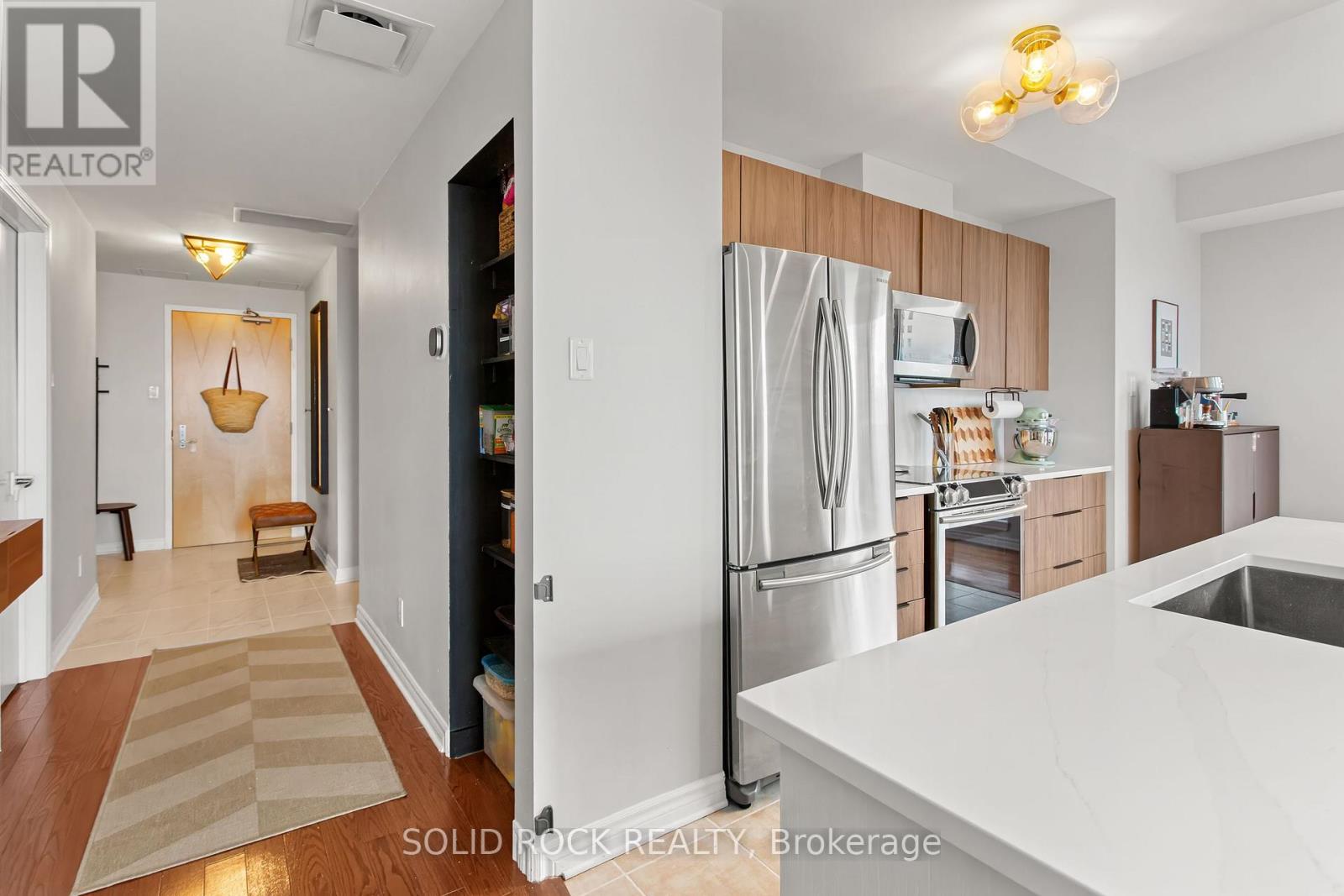 805 - 250 Lett Street, Ottawa, Ontario  K1R 0A8 - Photo 8 - X12888618