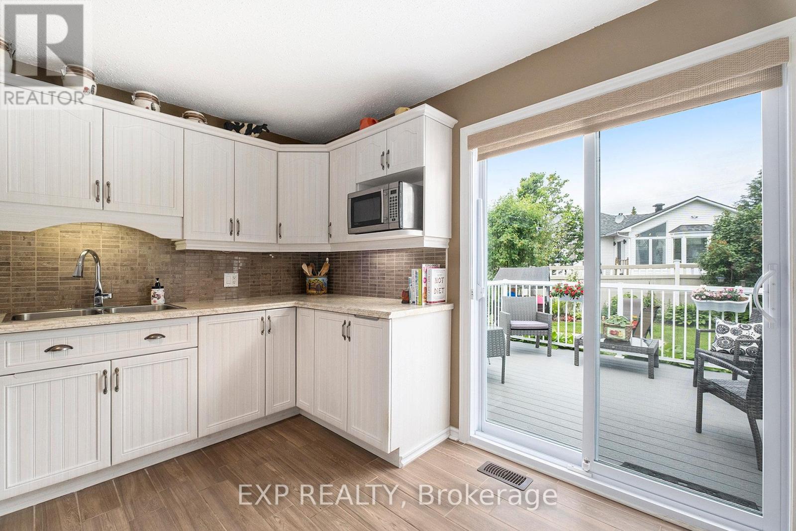 36 Desnoyers Street, Casselman, Ontario  K0A 1M0 - Photo 12 - X12888726