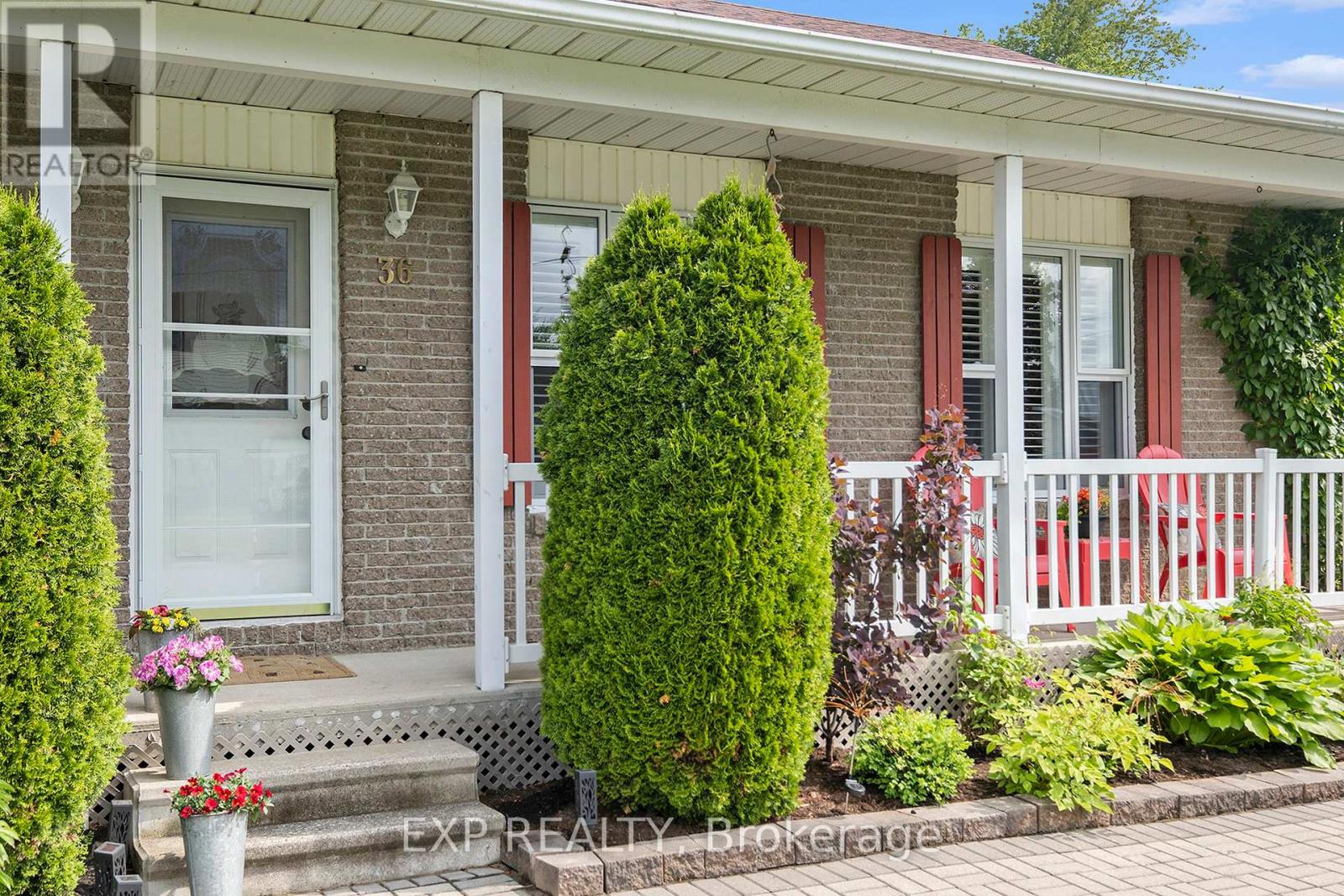 36 Desnoyers Street, Casselman, Ontario  K0A 1M0 - Photo 3 - X12888726