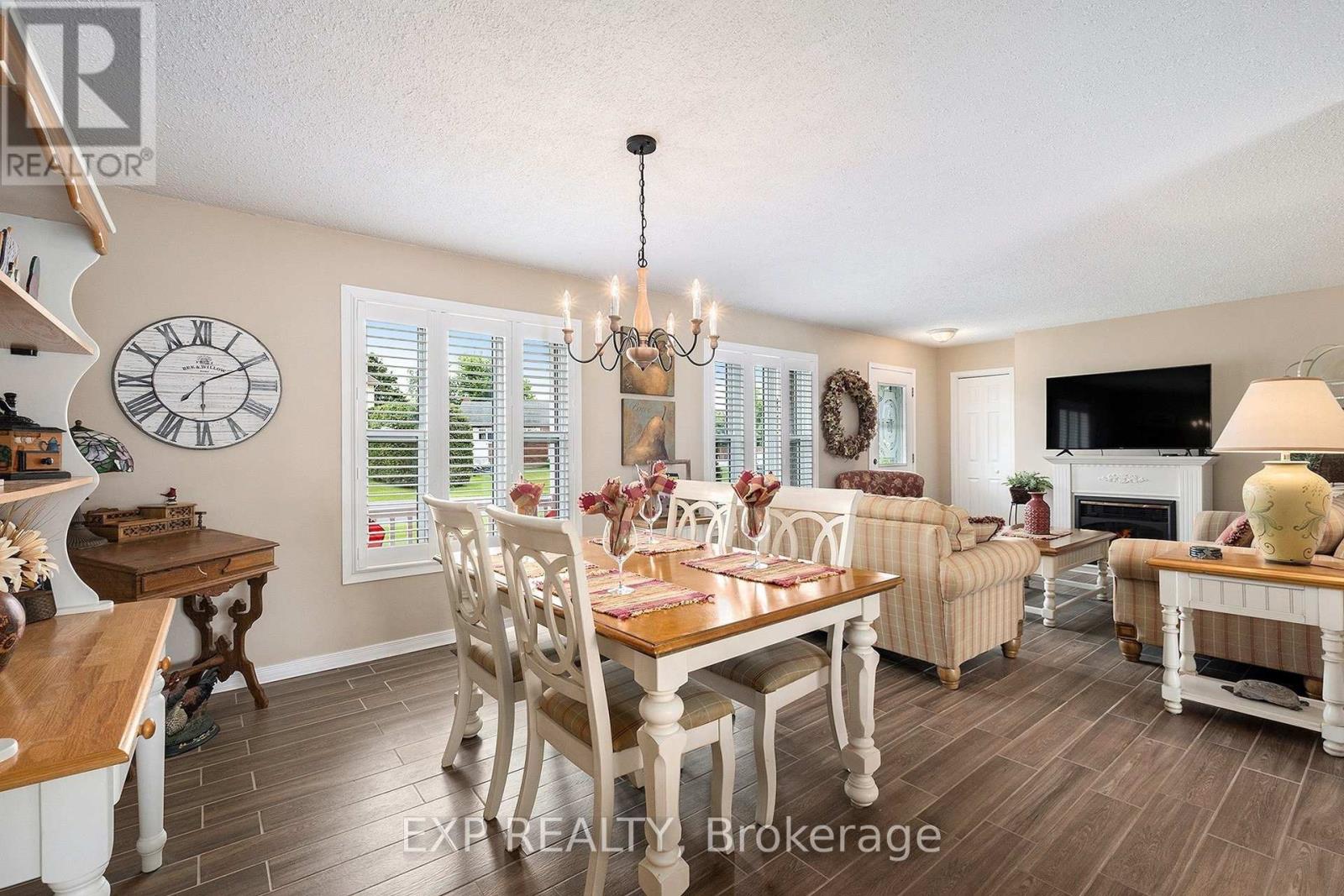 36 Desnoyers Street, Casselman, Ontario  K0A 1M0 - Photo 8 - X12888726