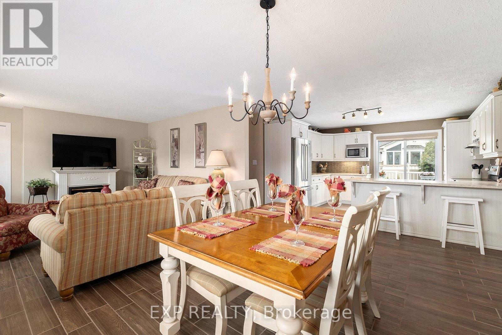 36 Desnoyers Street, Casselman, Ontario  K0A 1M0 - Photo 9 - X12888726