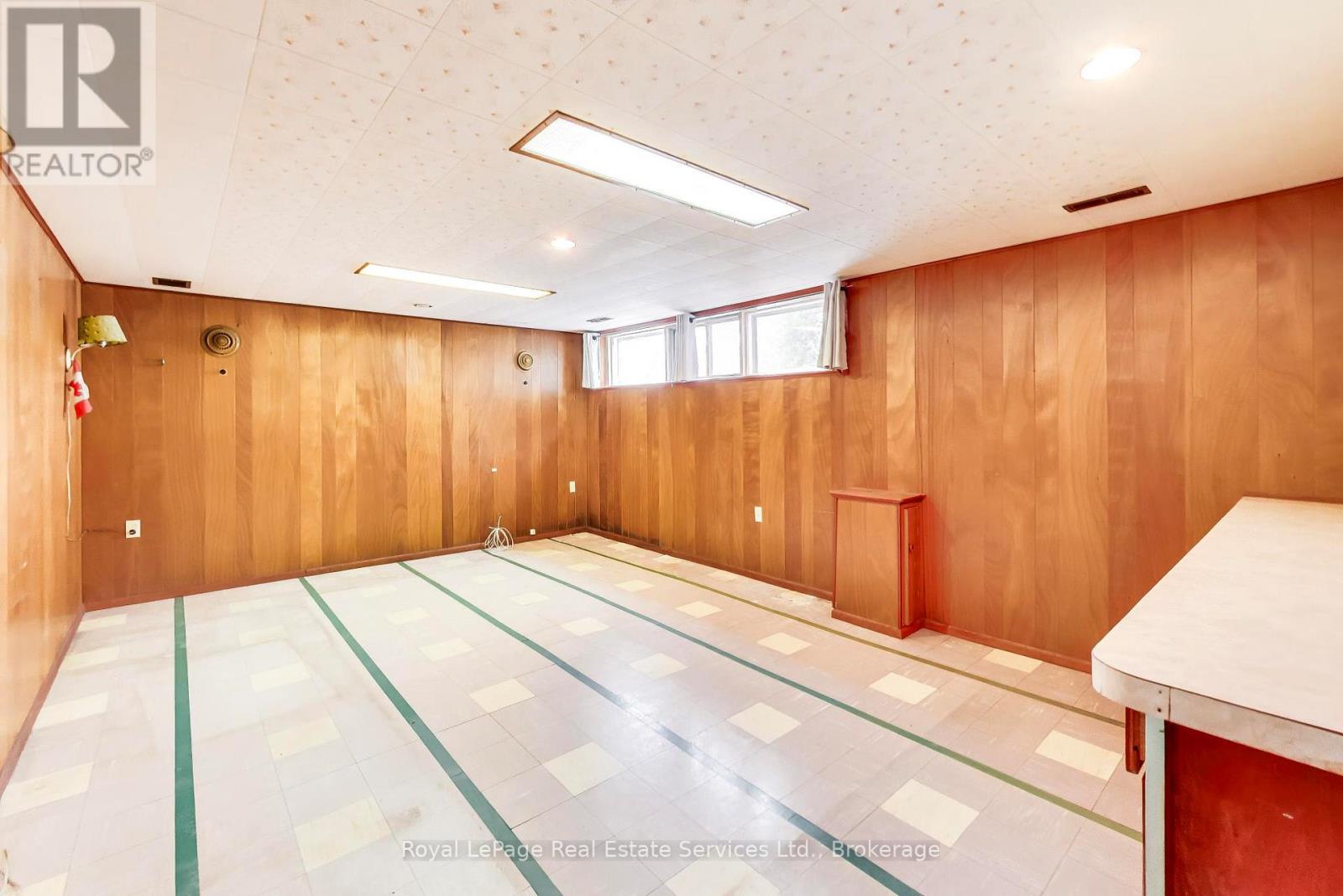 25 Sandringham Avenue, Hamilton (Westcliffe), Ontario  L9C 2H3 - Photo 18 - X12888614