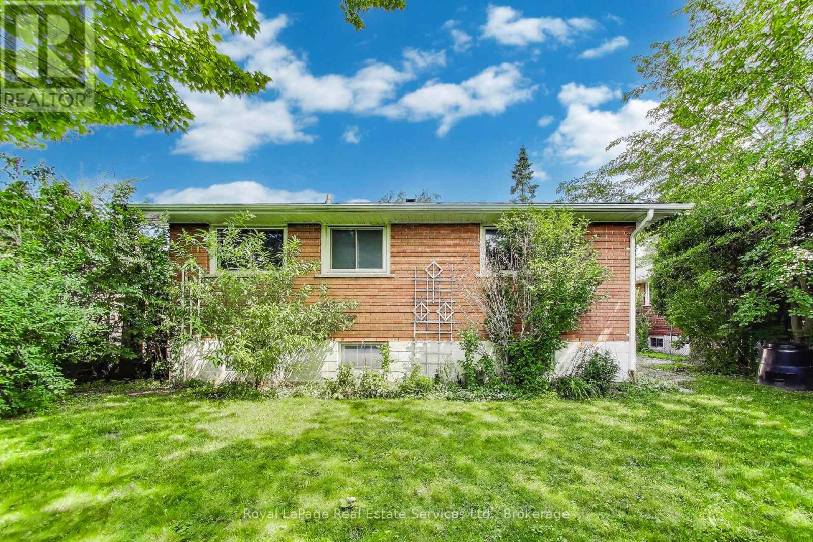 25 Sandringham Avenue, Hamilton (Westcliffe), Ontario  L9C 2H3 - Photo 26 - X12888614