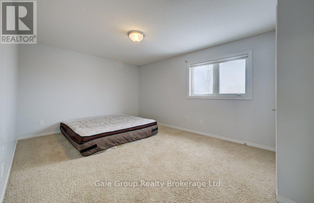 395 Champlain Avenue, Woodstock (Woodstock - South), Ontario  N4V 0B3 - Photo 21 - X12888558