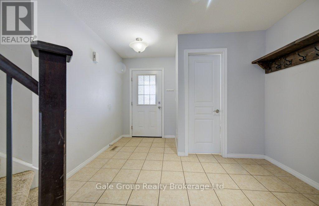 395 Champlain Avenue, Woodstock (Woodstock - South), Ontario  N4V 0B3 - Photo 4 - X12888558