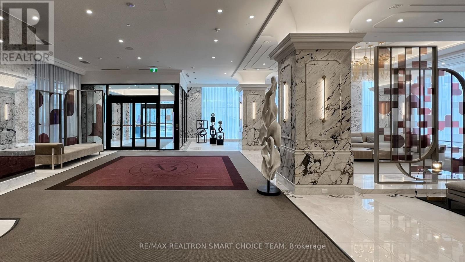 212 - 10 Inn On The Park Drive, Toronto (Banbury-Don Mills), Ontario  M3C 0P9 - Photo 3 - C12884360