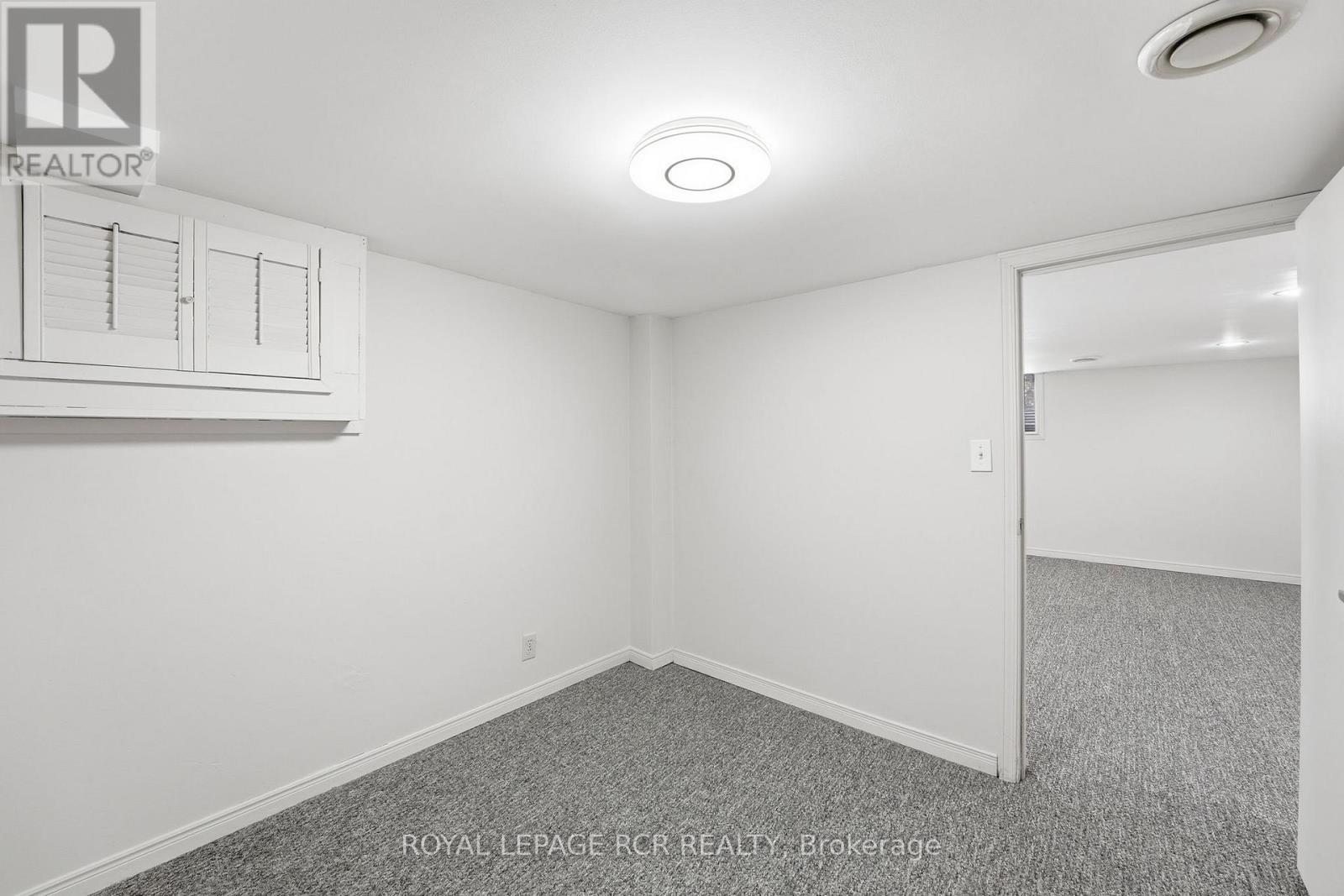 83 Industrial Parkway S, Aurora (Aurora Village), Ontario  L4G 3V5 - Photo 20 - N12886166