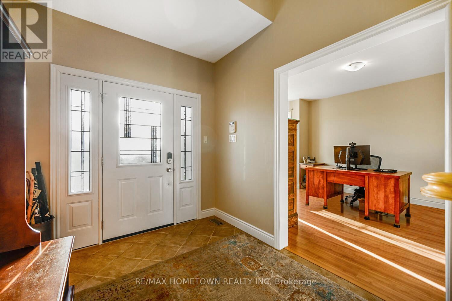 1337 Cuthbertson Avenue, Brockville, Ontario  K6V 6Y2 - Photo 4 - X12888656