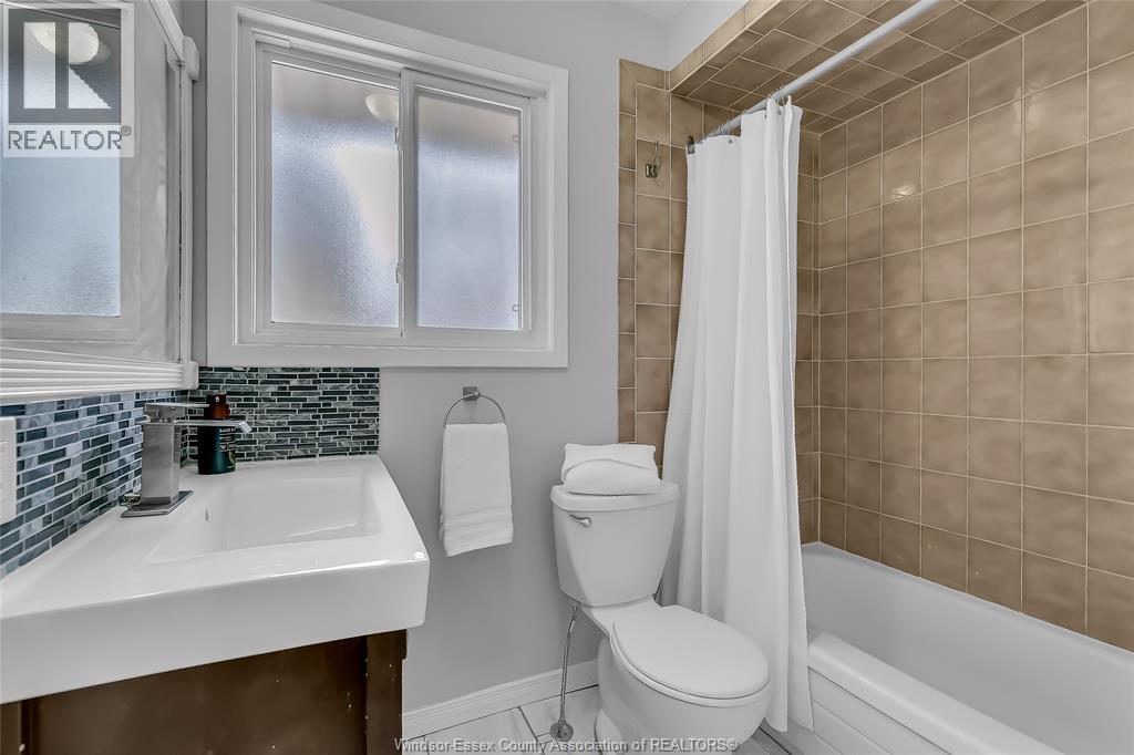 1192 Reedmere, Windsor, Ontario  N8S 2M3 - Photo 11 - 26005513